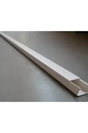 Prix Choc Moulure 25x40mm blanche (au metre) avec couvercle fixation adhesive